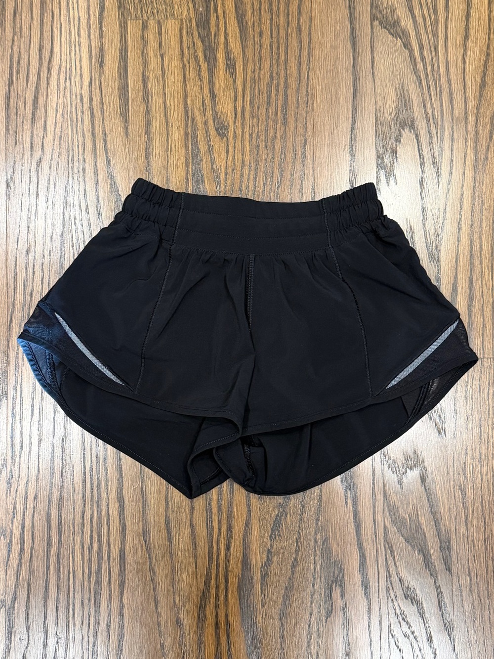 Lululemon Hotty Hot Low-Rise Lined Short 2.5", Black, Size 0 - 2 pairs available
